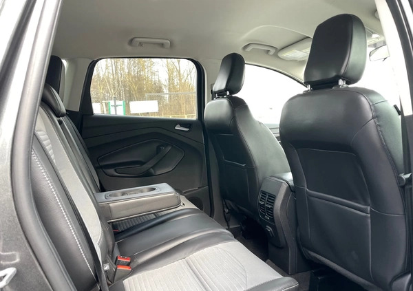 Ford Escape cena 64900 przebieg: 110000, rok produkcji 2019 z Poniec małe 106